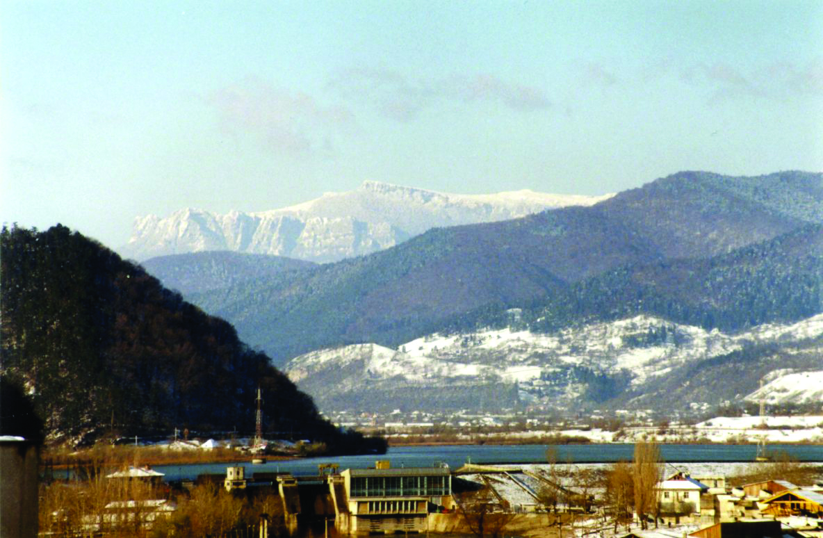 Din haine lejere trecem la bocanci și cojoace